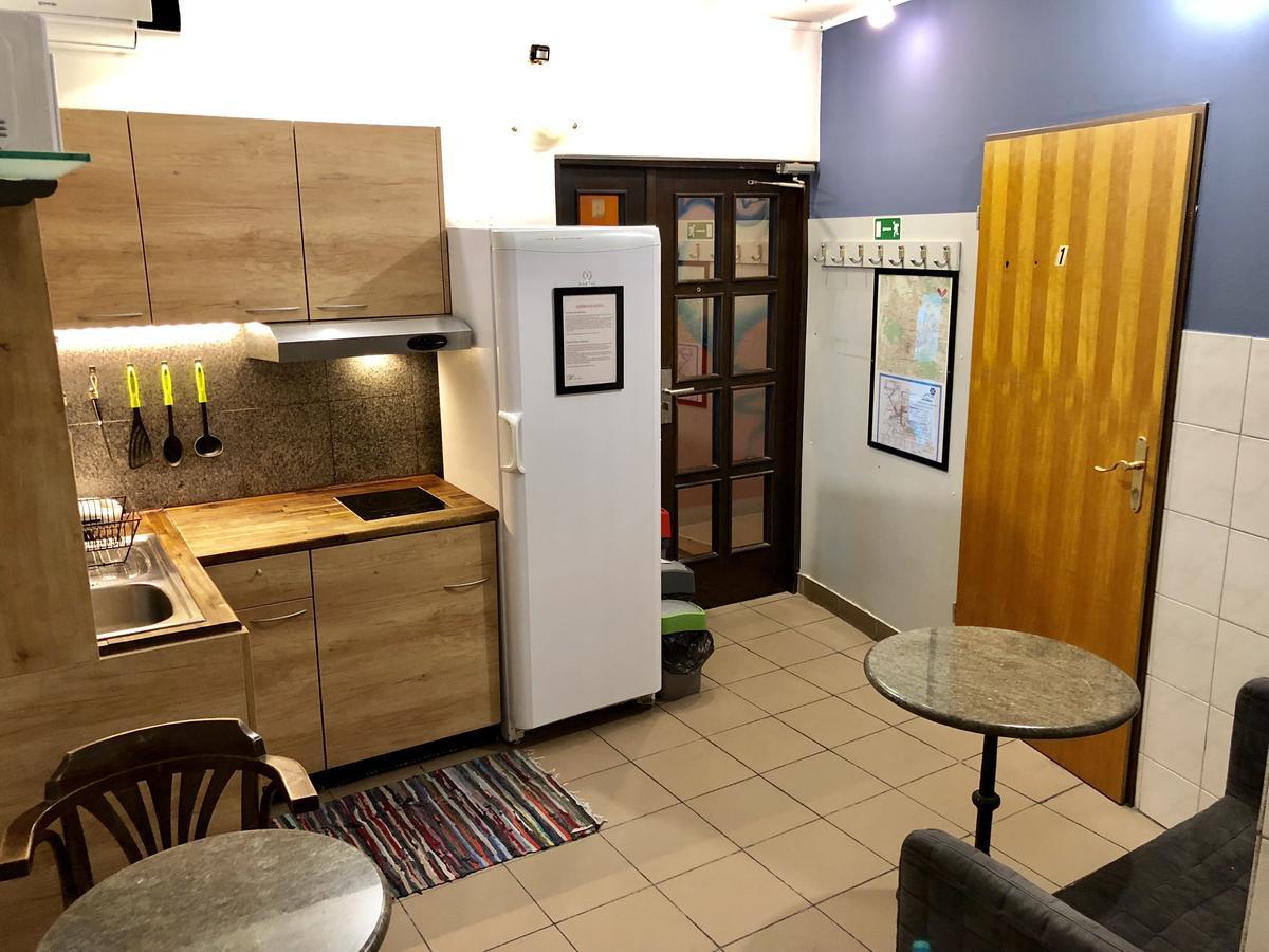 Aladin Hostel Ljubljana Exteriör bild