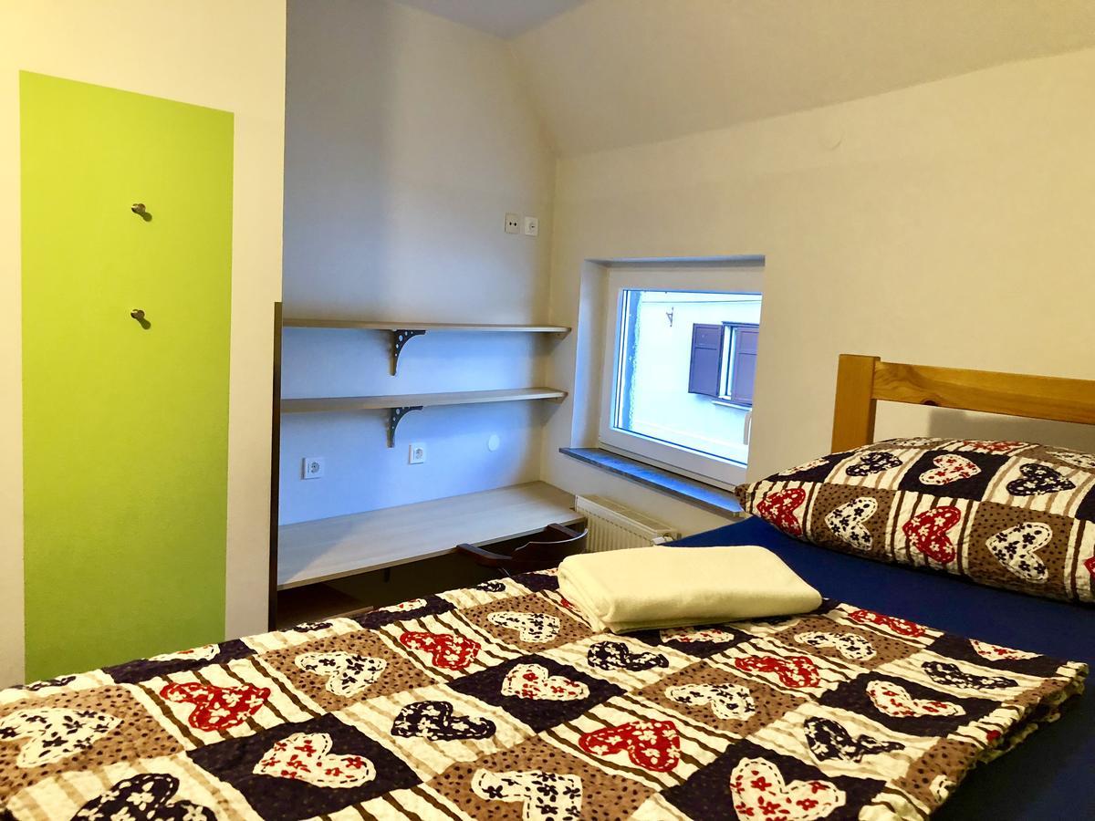 Aladin Hostel Ljubljana Exteriör bild
