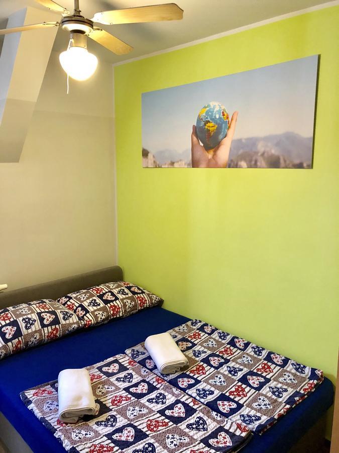 Aladin Hostel Ljubljana Exteriör bild
